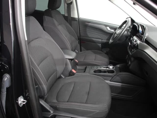 Ford Kuga – thumbnail 11