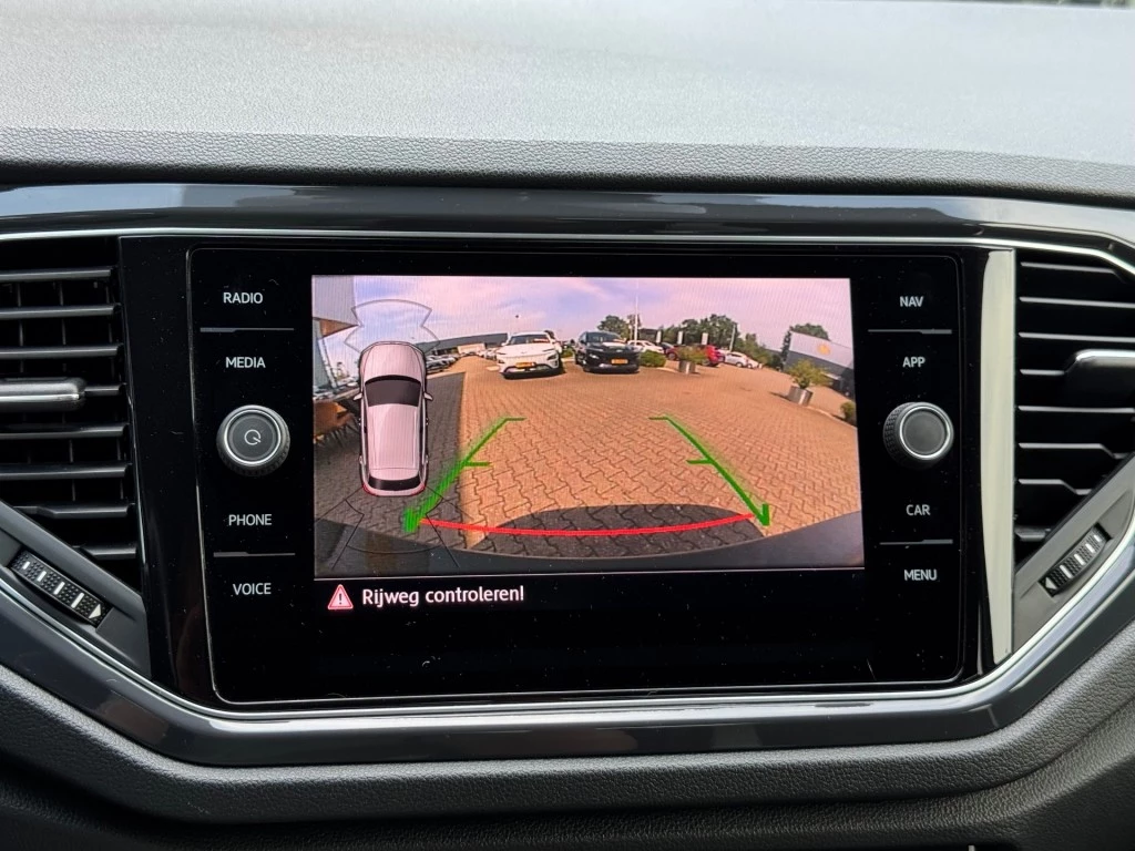 Volkswagen T-Roc – foto 16