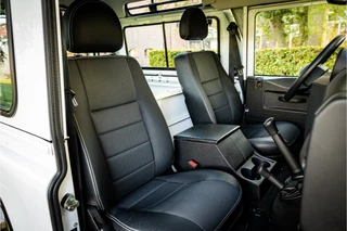 Land Rover Defender – thumbnail 14