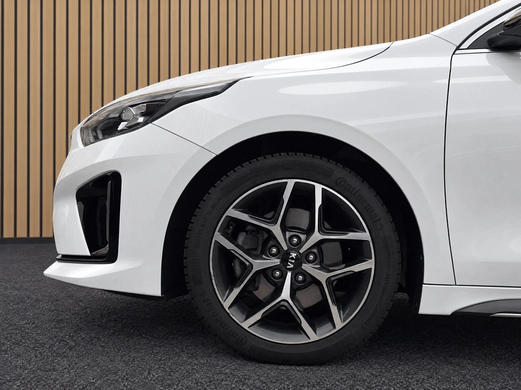 Kia ProCeed – foto 22