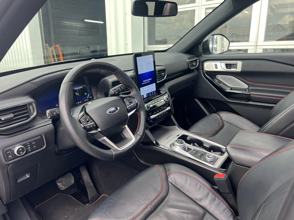 Ford Explorer – foto 23