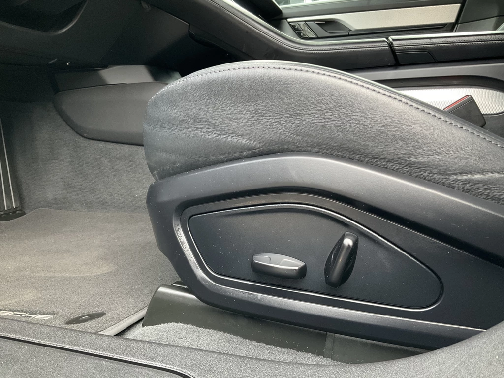 Porsche Taycan – foto 16