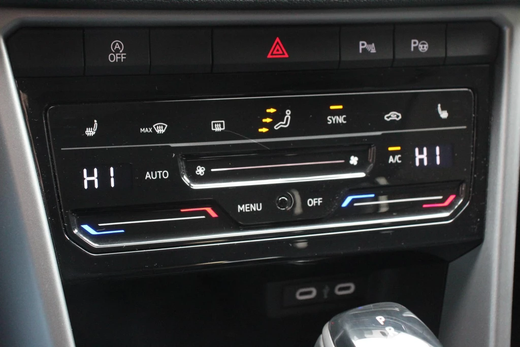 Volkswagen T-Roc – foto 18