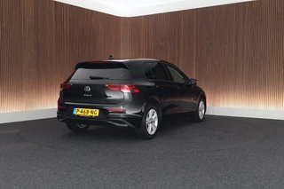 Volkswagen Golf – thumbnail 4