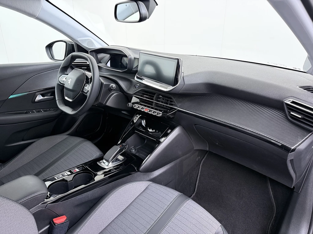 Peugeot e-208 – foto 35