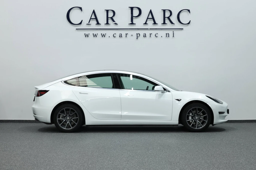 Tesla Model 3 – foto 4
