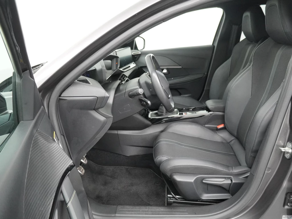 Peugeot 208 – foto 13