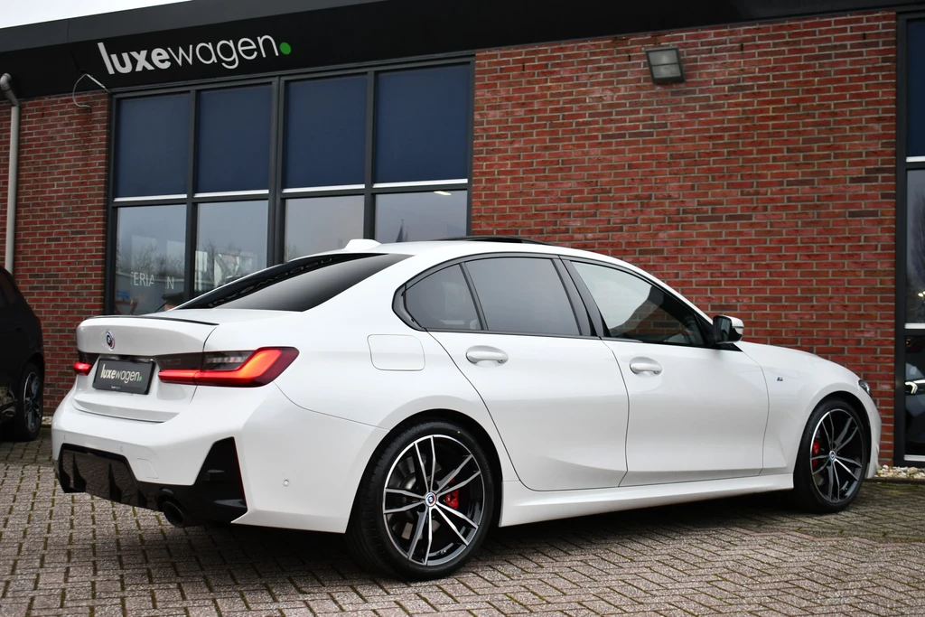 BMW 3 Serie – foto 16