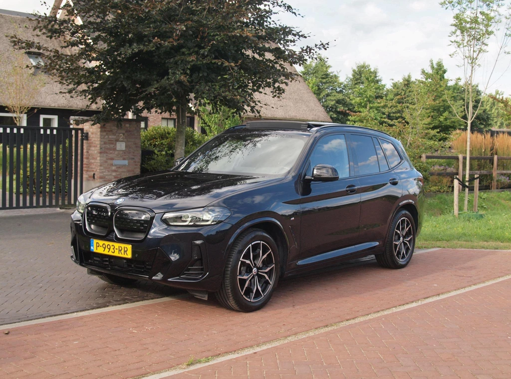 BMW iX3 – foto 1