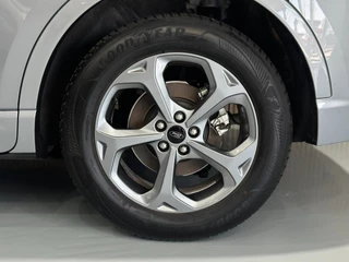 Ford Kuga – thumbnail 11