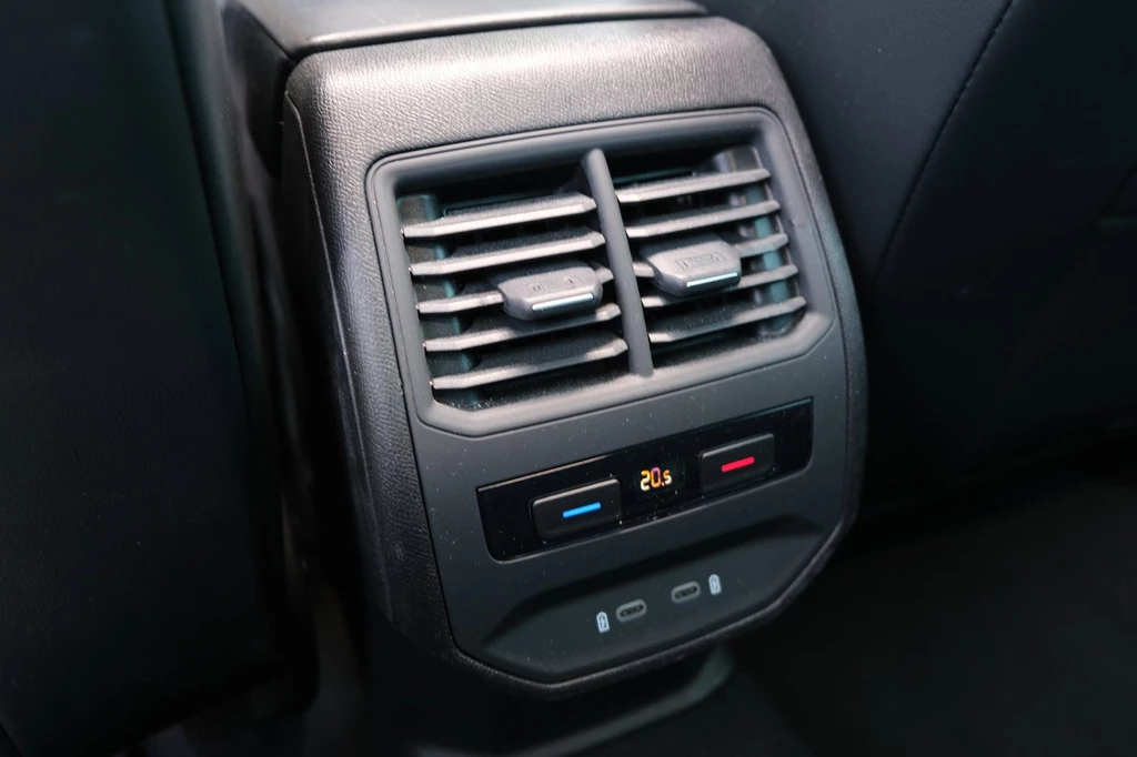 SEAT Leon – foto 13