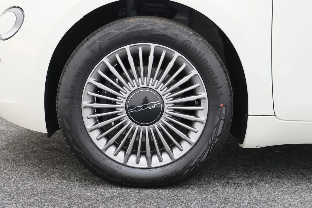 Fiat 500e – foto 22