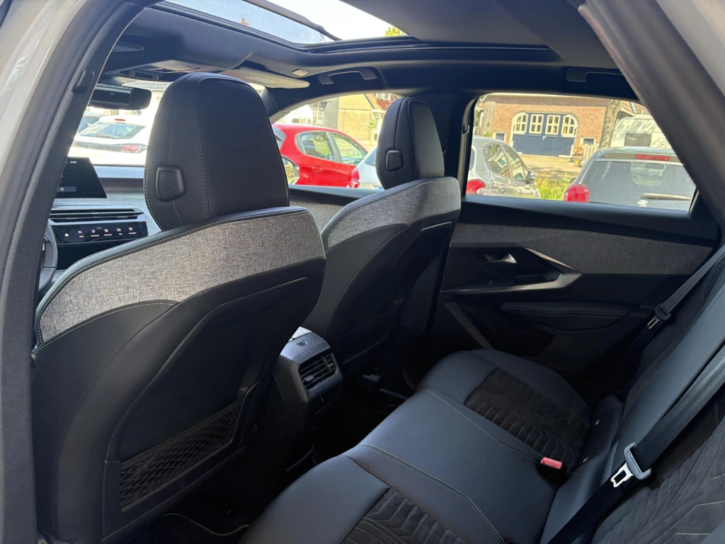 Peugeot e-3008 – foto 25
