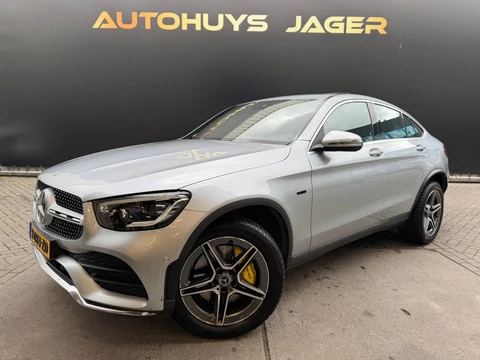 Mercedes-Benz GLC-klasse Coupé 300e 4MATIC AMG Pano Carplay Alcantara Hout-Inleg Camera Sfeerverlichting