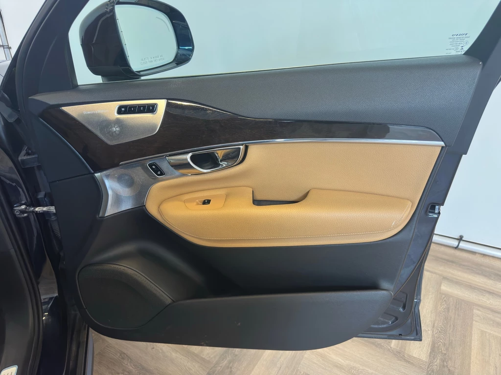Volvo XC90 – foto 23