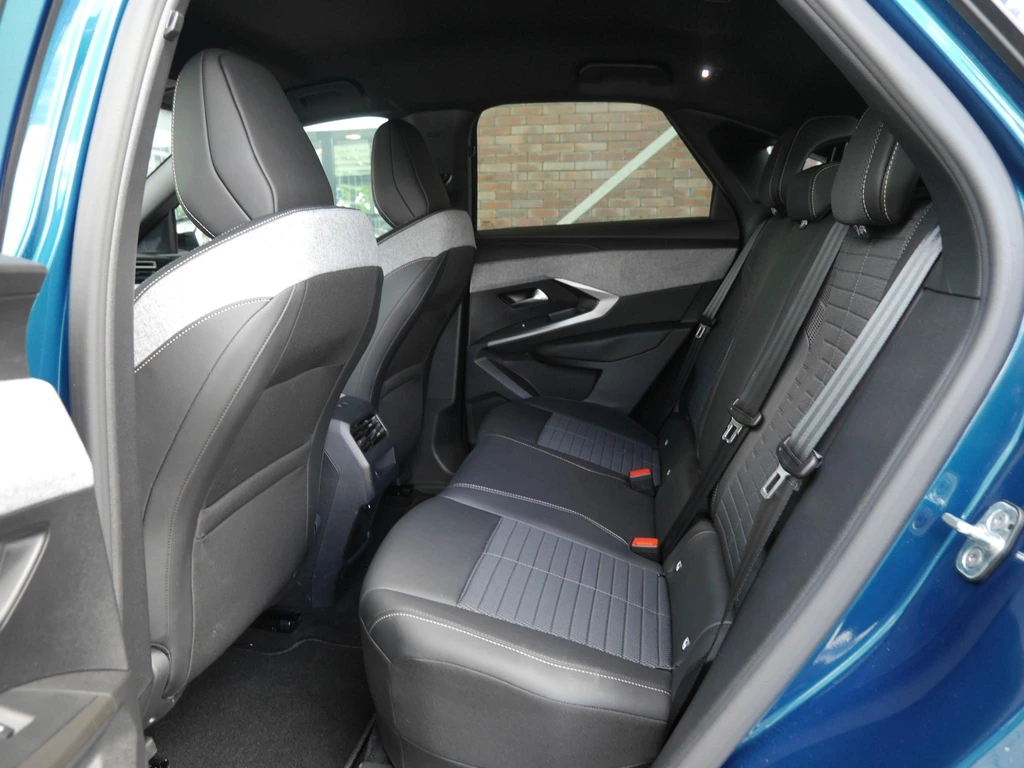 Peugeot e-3008 – foto 9