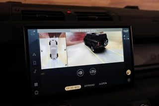 Land Rover Defender – thumbnail 17
