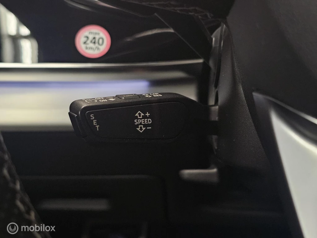 Audi Q8 – foto 36