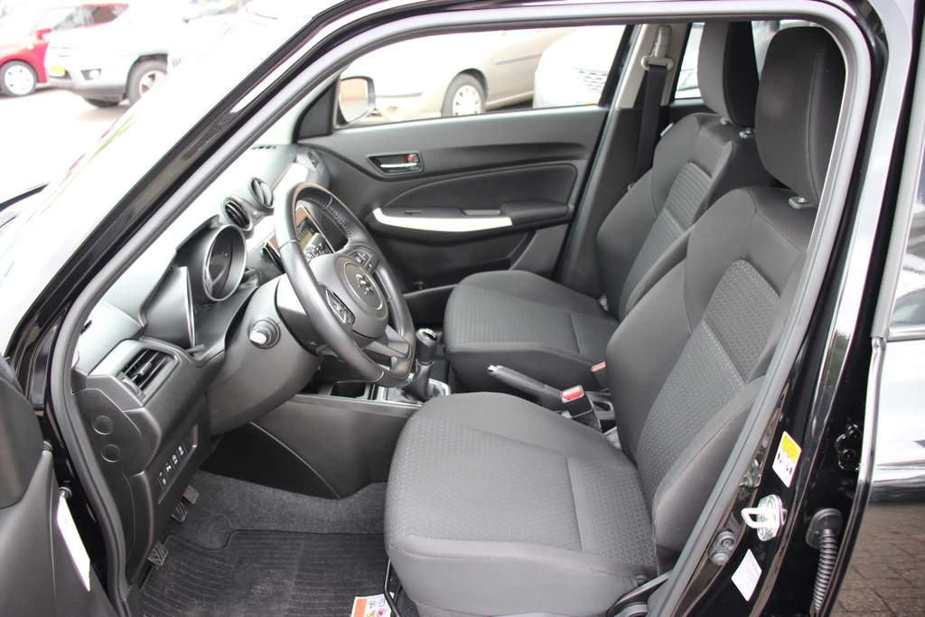 Suzuki Swift – foto 12