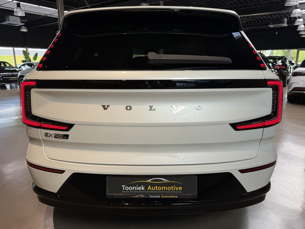 Volvo EX90 – foto 6