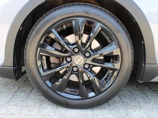Toyota Auris – thumbnail 12