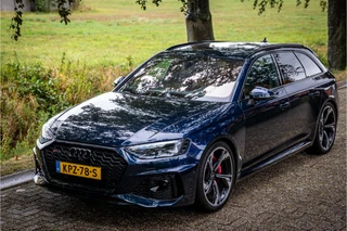 Audi RS4 – thumbnail 2