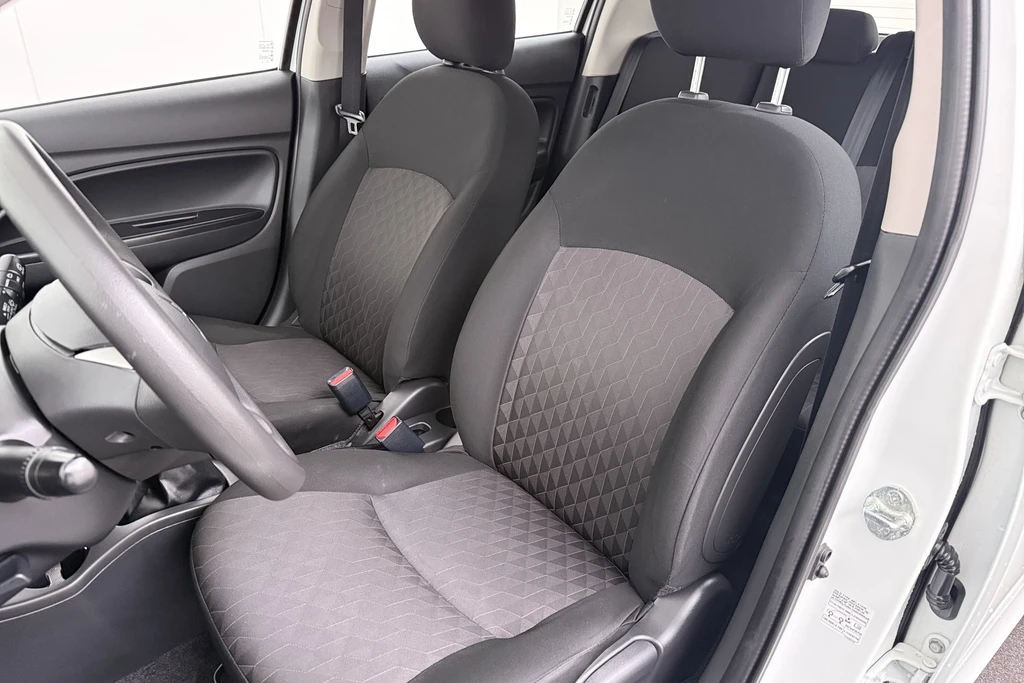 Mitsubishi Space Star – foto 9
