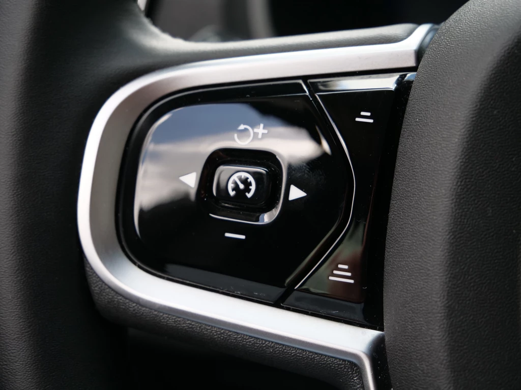 Volvo XC90 – foto 24