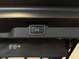 Land Rover Discovery – thumbnail 28