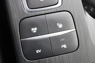 Ford Kuga – thumbnail 25