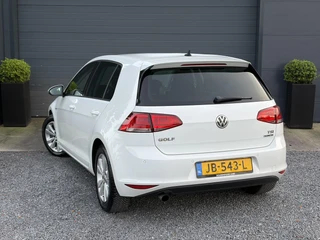 Volkswagen Golf – thumbnail 2