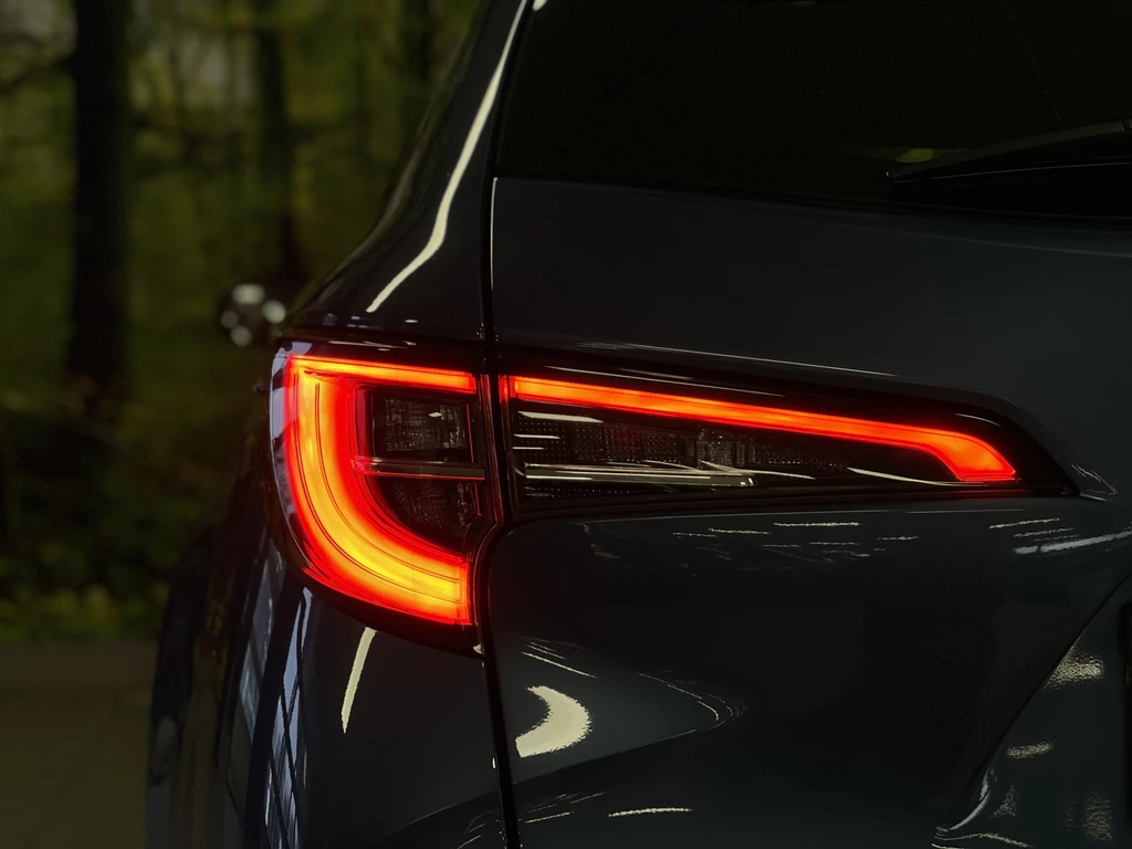 Toyota Corolla Touring Sports – foto 28