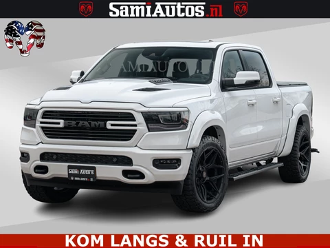 Dodge Ram Pick-Up V8 5.7 402PK | LARAMIE SPORT | Krachtige Hemi | Panorama Dak | 12' Scherm | LPG | Comfortabele Dubbele Cabine met Royale 5 Zitplaatsen | NIEUW EN BPM vrij | Nu Leverbaar uit Voorraad | Nr 2529 - 1277 |