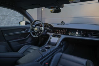 Porsche Taycan – thumbnail 27