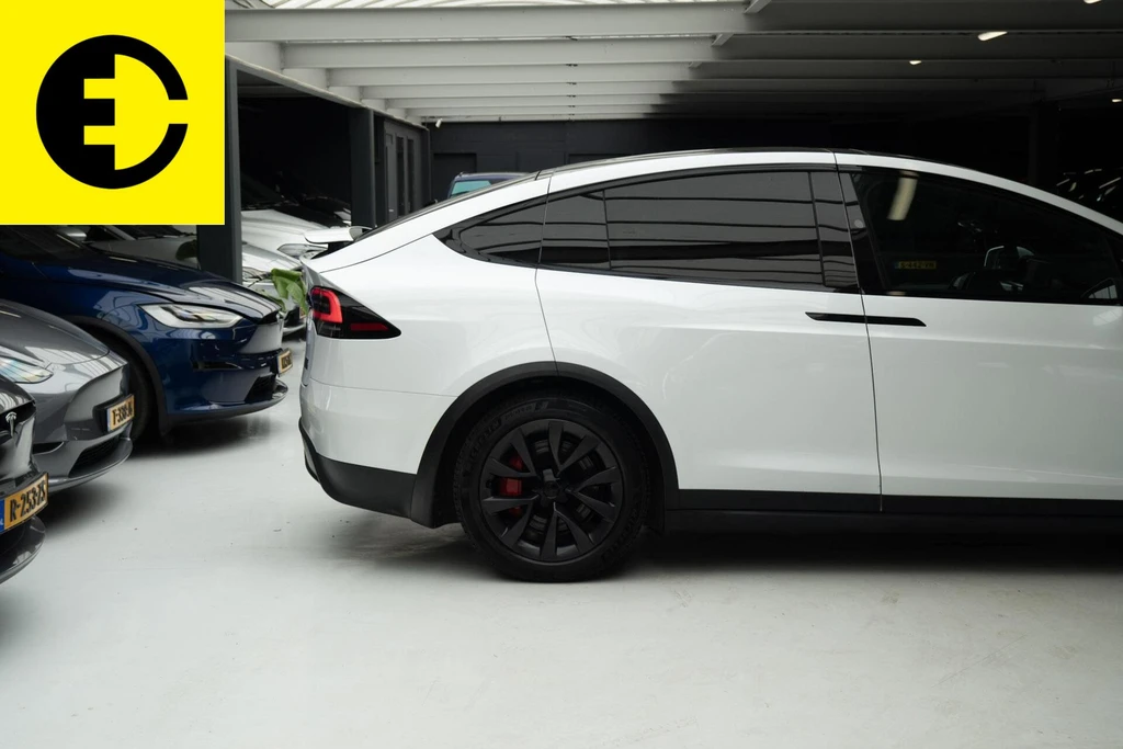 Tesla Model X – foto 9