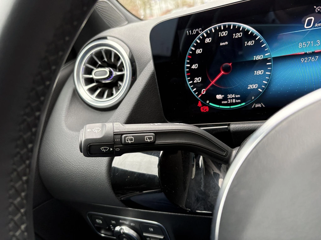 Mercedes-Benz EQA – foto 28