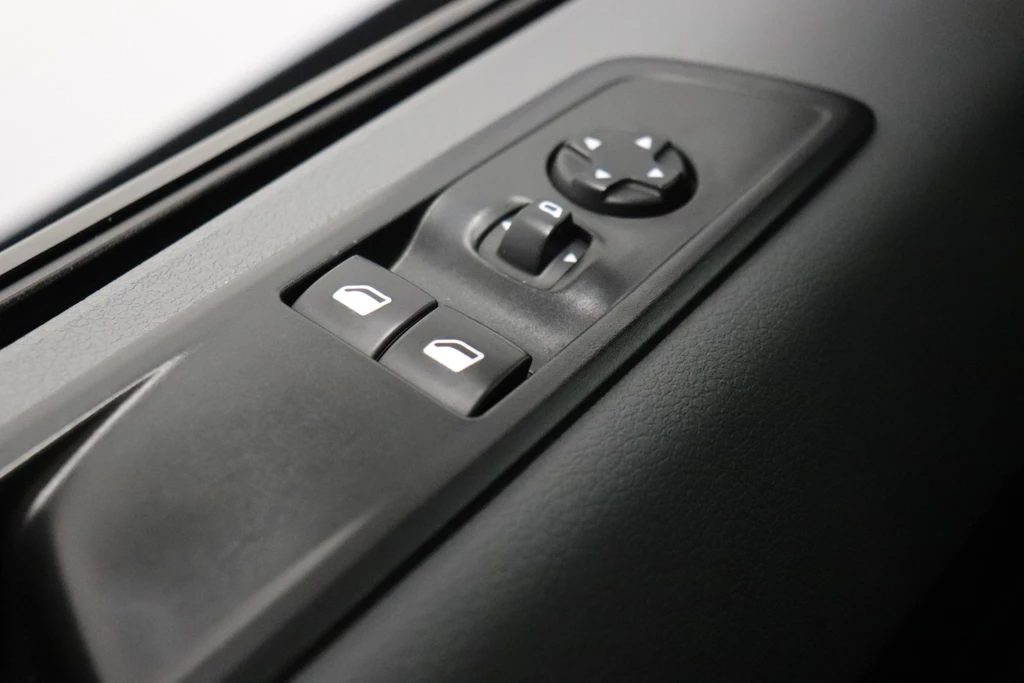 Opel Vivaro – foto 17