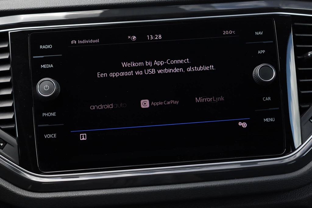 Volkswagen T-Roc – foto 17