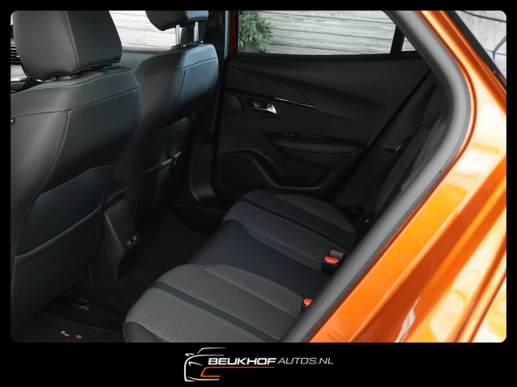 Peugeot e-2008 – foto 26