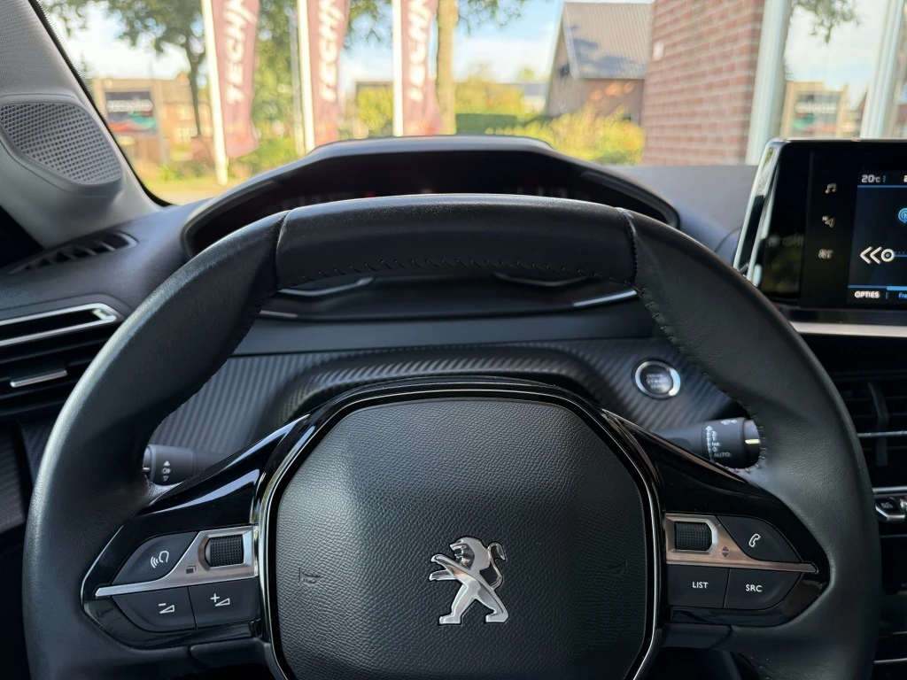 Peugeot 208 – foto 14