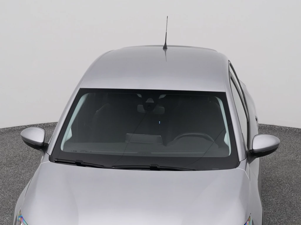 Peugeot e-208 – foto 35