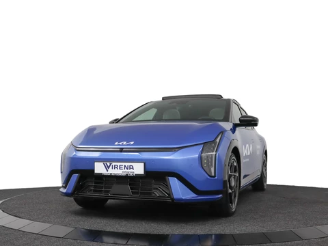 Kia EV4 Hatchback GT-PlusLine 81.4 kWh - DEMO - Head-up Display - 360 Camera - Stoelverwarming/ventilatie - Glazen Schuif-/kanteldak - Elektrisch verstelbare voorstoelen - Dodehoekcamera - - Fabrieksgarantie tot 10-2032 - Direct leverbaar!