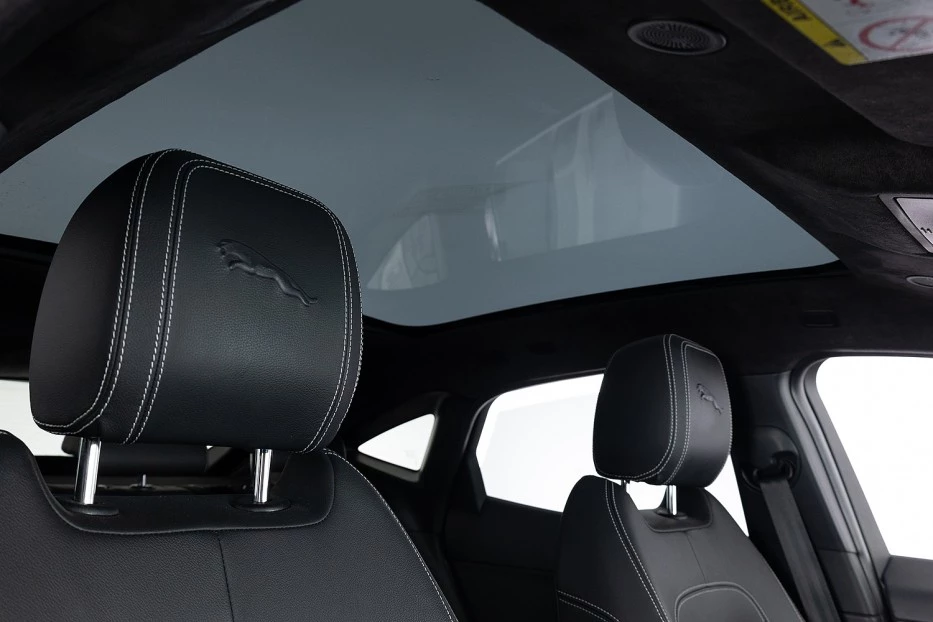 Jaguar E-PACE – foto 13