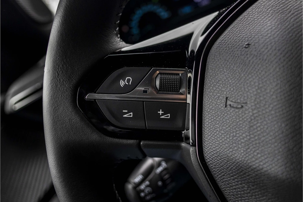 Peugeot e-2008 – foto 31