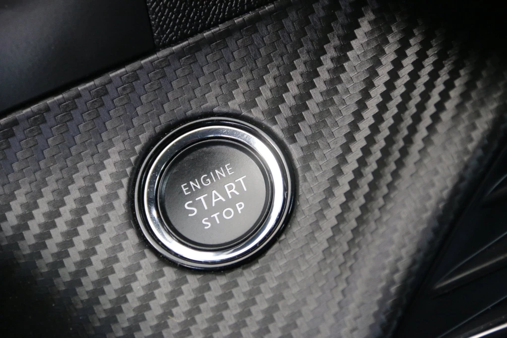 Peugeot e-2008 – foto 18