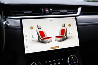 Jaguar F-PACE – thumbnail 18