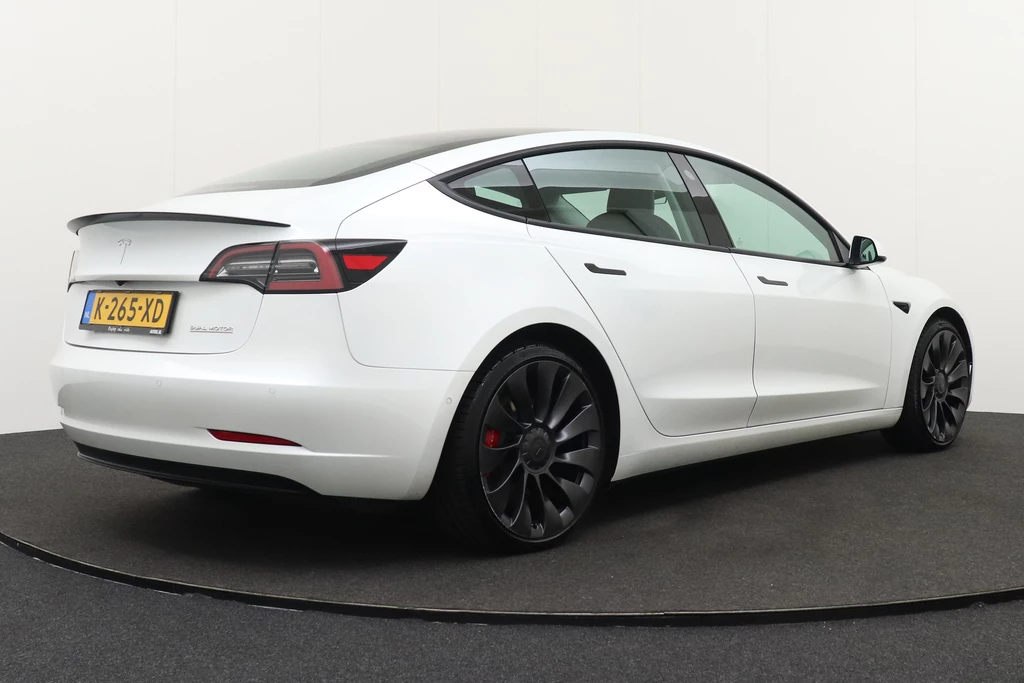 Tesla Model 3 – foto 4