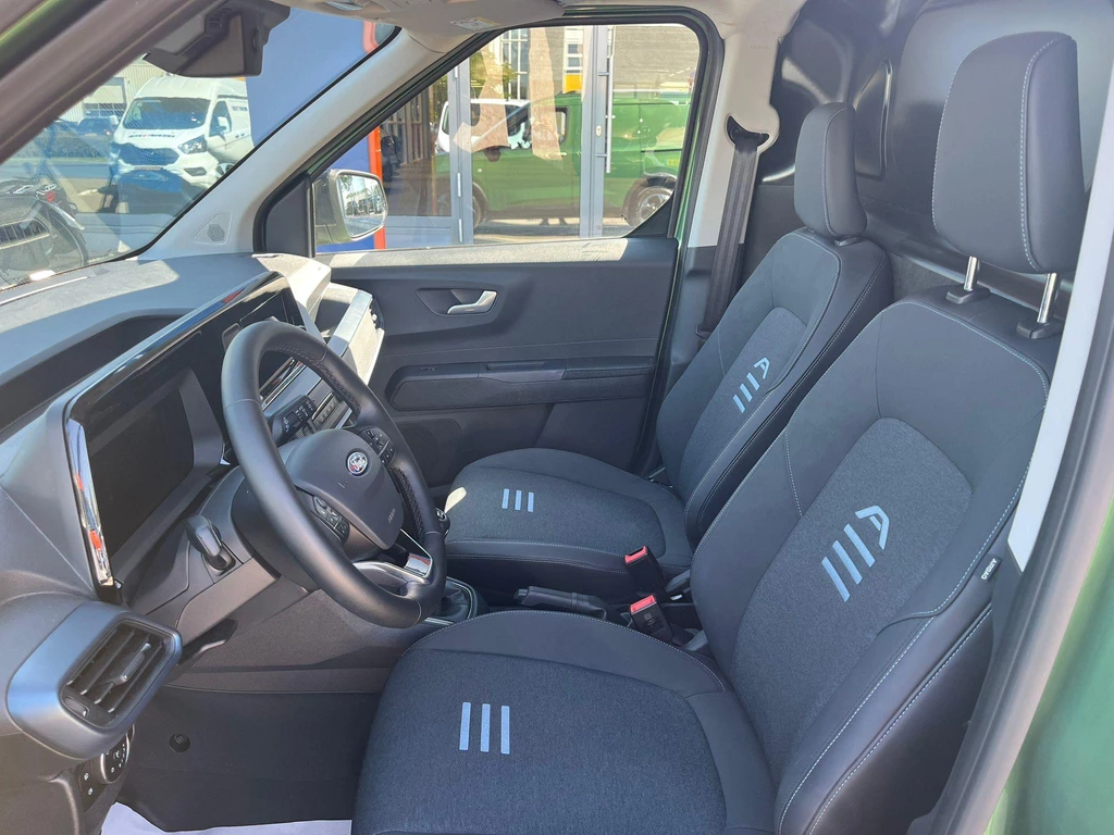 Ford Transit Courier – foto 28