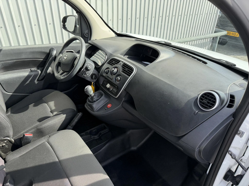 Nissan NV250 – foto 25