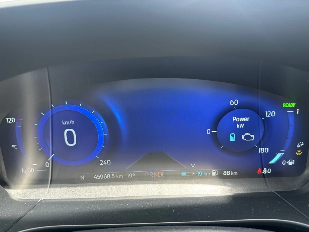 Ford Kuga – foto 17